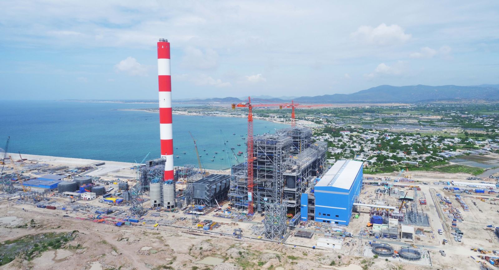 Nhà máy nhiệt điện Vĩnh Tân 4 